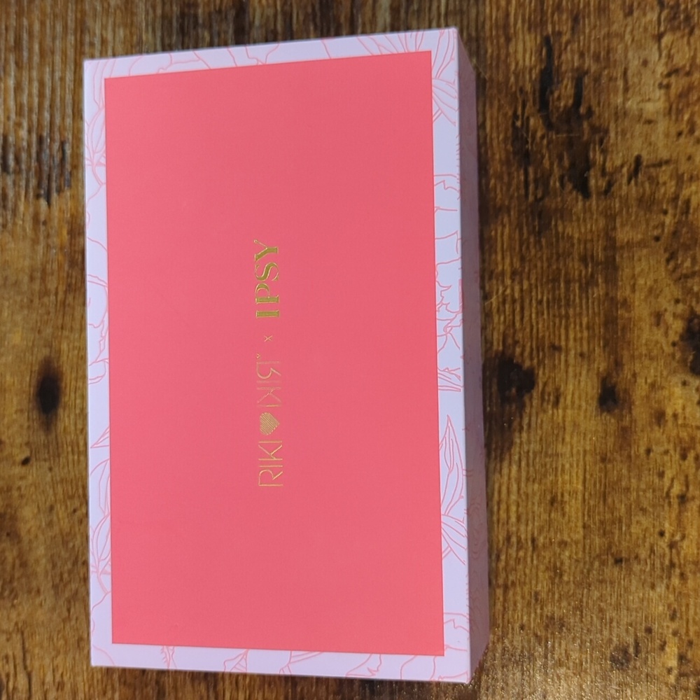 RIKI Loves RIKI RIKI Cutie LED Make-up Mirror IPSY Exclusive